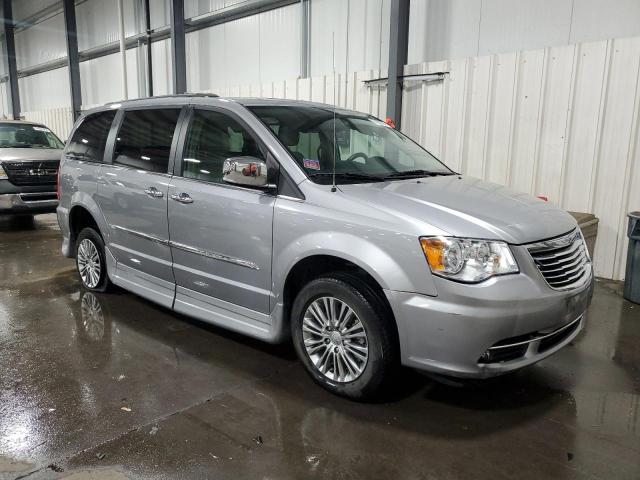 Photo 3 VIN: 2C4RC1CG3ER168404 - CHRYSLER TOWN & COU 