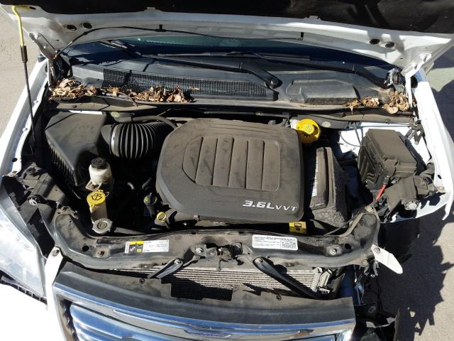 Photo 6 VIN: 2C4RC1CG3FR578606 - CHRYSLER TOWN & COU 