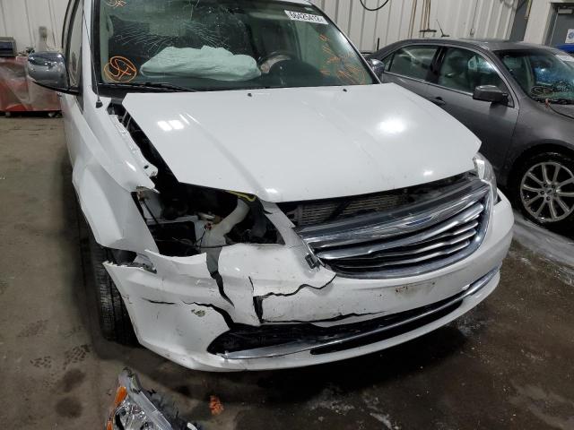 Photo 8 VIN: 2C4RC1CG3FR610244 - CHRYSLER TOWN & COU 