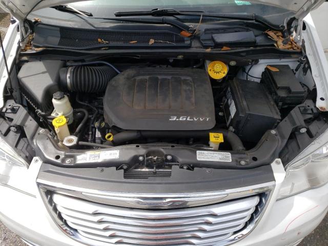 Photo 6 VIN: 2C4RC1CG3GR112109 - CHRYSLER TOWN & COU 