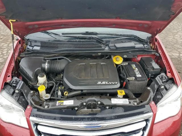 Photo 11 VIN: 2C4RC1CG3GR167403 - CHRYSLER TOWN & COU 