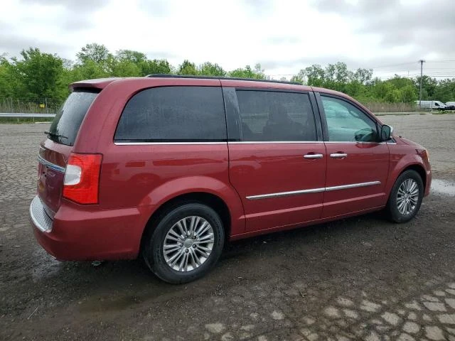 Photo 2 VIN: 2C4RC1CG3GR167403 - CHRYSLER TOWN & COU 