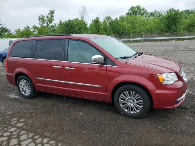 Photo 3 VIN: 2C4RC1CG3GR167403 - CHRYSLER TOWN & COU 