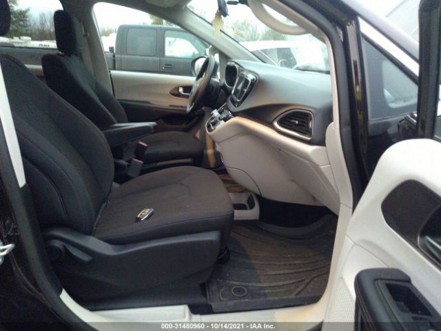 Photo 4 VIN: 2C4RC1CG3KR617334 - CHRYSLER PACIFICA 