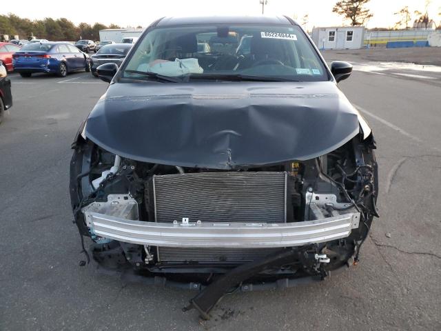 Photo 4 VIN: 2C4RC1CG3NR104315 - CHRYSLER VOYAGER LX 