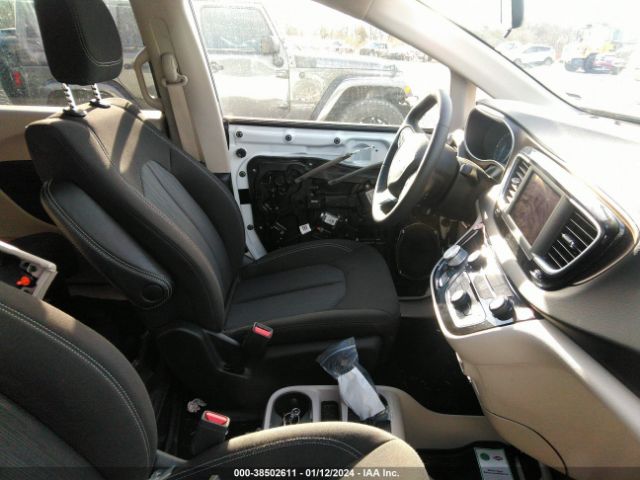 Photo 4 VIN: 2C4RC1CG3NR218976 - CHRYSLER VOYAGER 