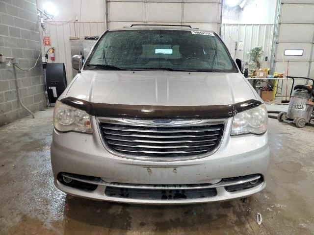 Photo 4 VIN: 2C4RC1CG4CR207787 - CHRYSLER TOWN & COU 