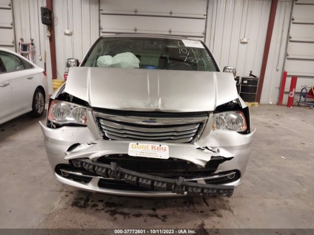 Photo 5 VIN: 2C4RC1CG4CR227554 - CHRYSLER TOWN & COUNTRY 