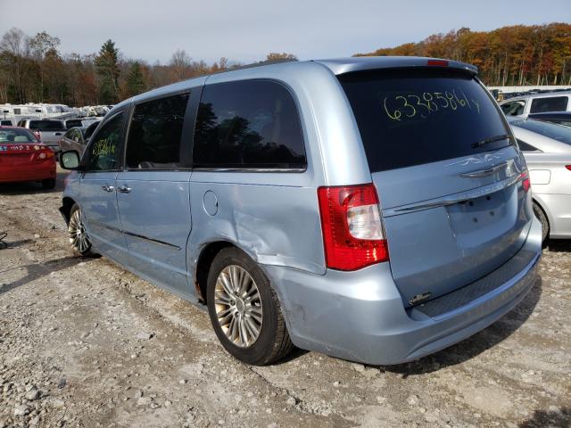 Photo 2 VIN: 2C4RC1CG4DR589207 - CHRYSLER TOWN &AMP COU 