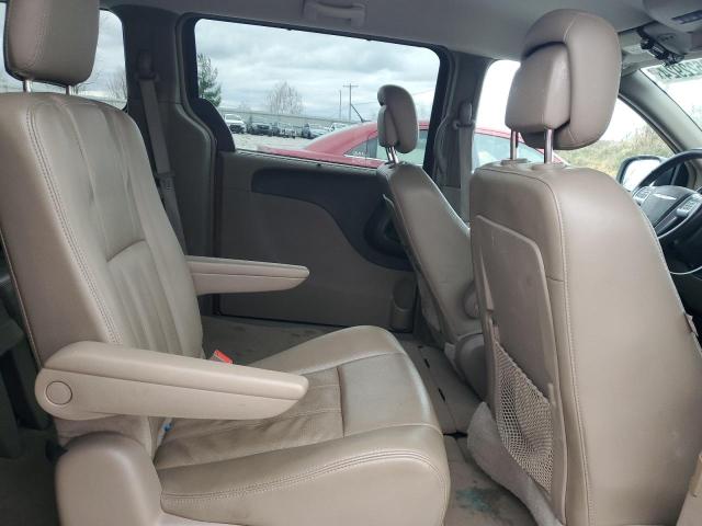 Photo 10 VIN: 2C4RC1CG4ER133886 - CHRYSLER TOWN & COU 