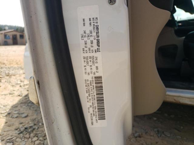 Photo 12 VIN: 2C4RC1CG4ER279804 - CHRYSLER TOWN & COU 