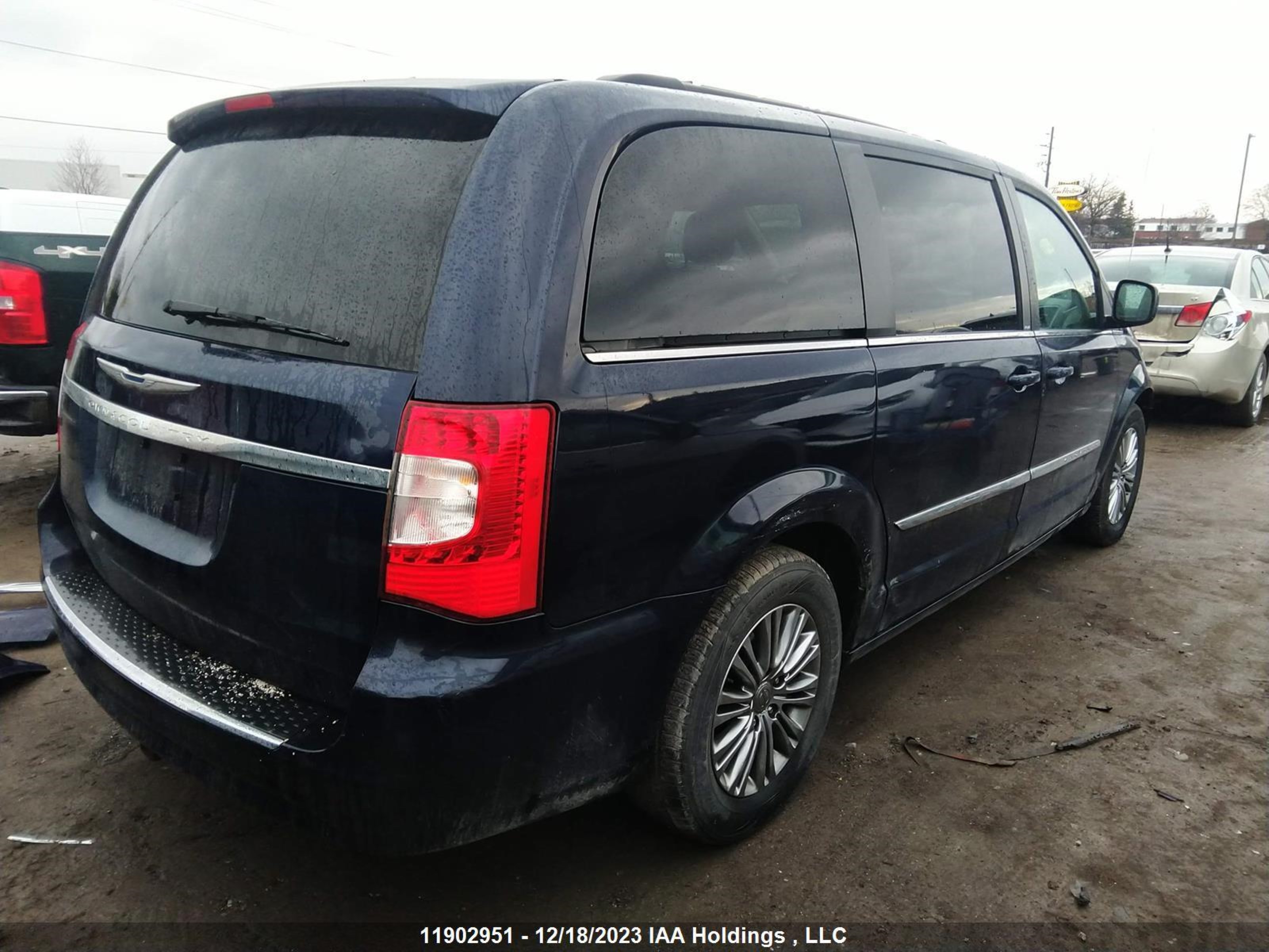 Photo 3 VIN: 2C4RC1CG4ER299843 - CHRYSLER TOWN & COUNTRY 