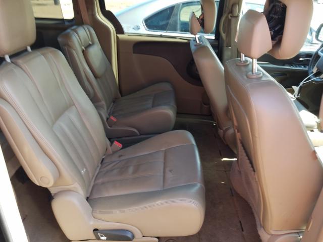 Photo 5 VIN: 2C4RC1CG4ER461468 - CHRYSLER TOWN &AMP COU 