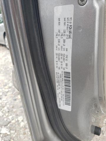 Photo 12 VIN: 2C4RC1CG4GR221887 - CHRYSLER TOWN & COU 