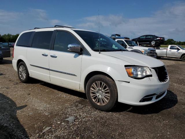 Photo 3 VIN: 2C4RC1CG4GR304414 - CHRYSLER TOWN & COU 