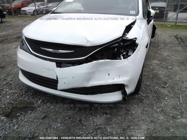 Photo 5 VIN: 2C4RC1CG4HR610157 - CHRYSLER PACIFICA 