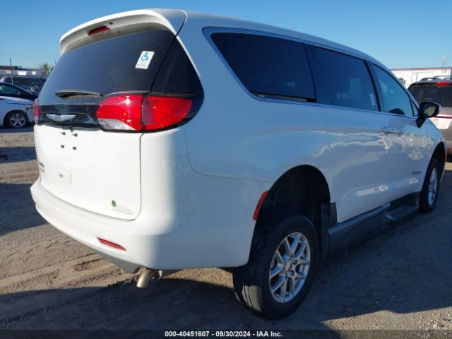 Photo 3 VIN: 2C4RC1CG4NR172218 - CHRYSLER PACIFICA 