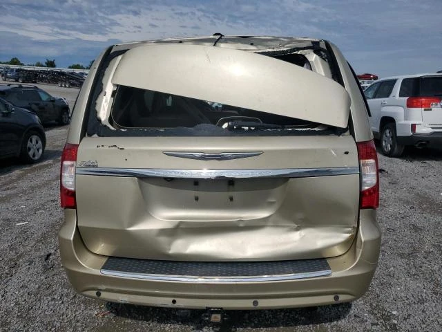 Photo 5 VIN: 2C4RC1CG5CR134042 - CHRYSLER TOWN & COU 