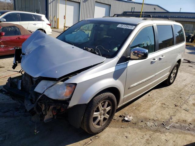 Photo 1 VIN: 2C4RC1CG5CR156347 - CHRYSLER TOWN &AMP COU 