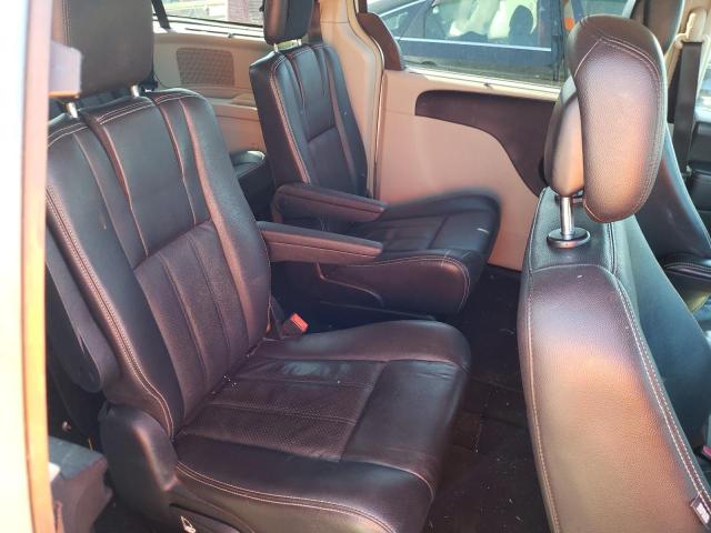 Photo 5 VIN: 2C4RC1CG5CR156347 - CHRYSLER TOWN &AMP COU 