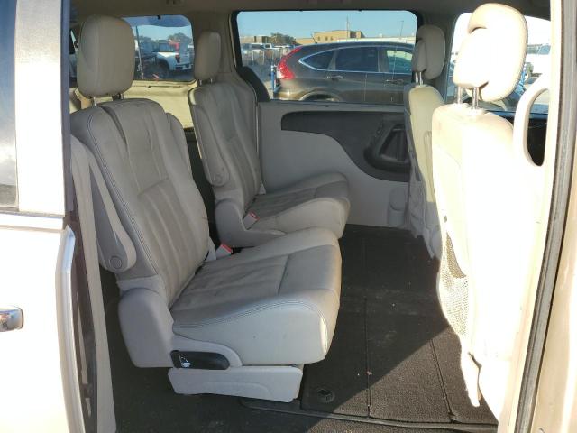 Photo 10 VIN: 2C4RC1CG5CR270168 - CHRYSLER TOWN & COU 