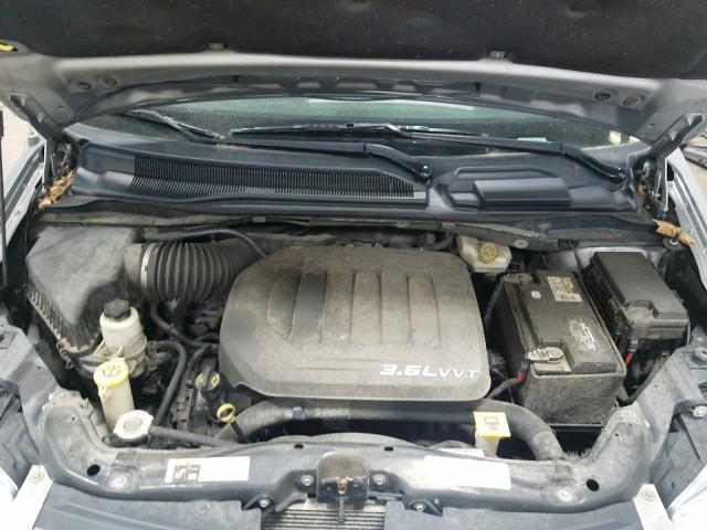 Photo 6 VIN: 2C4RC1CG5DR589930 - CHRYSLER TOWN &AMP COU 