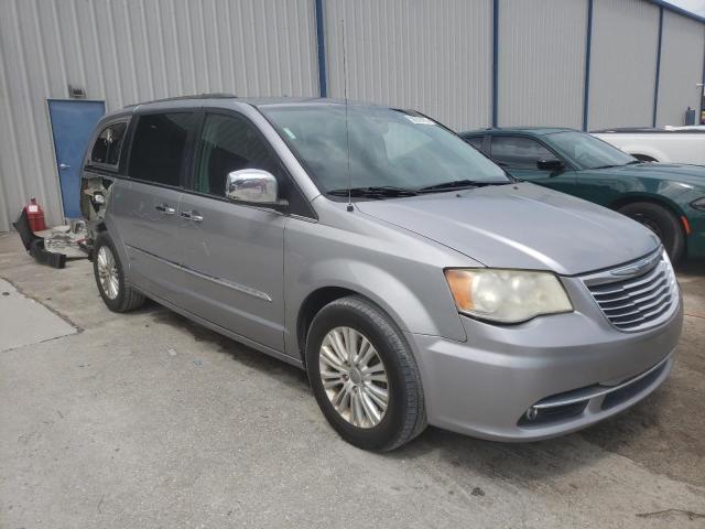 Photo 3 VIN: 2C4RC1CG5DR606922 - CHRYSLER TOWN & COU 