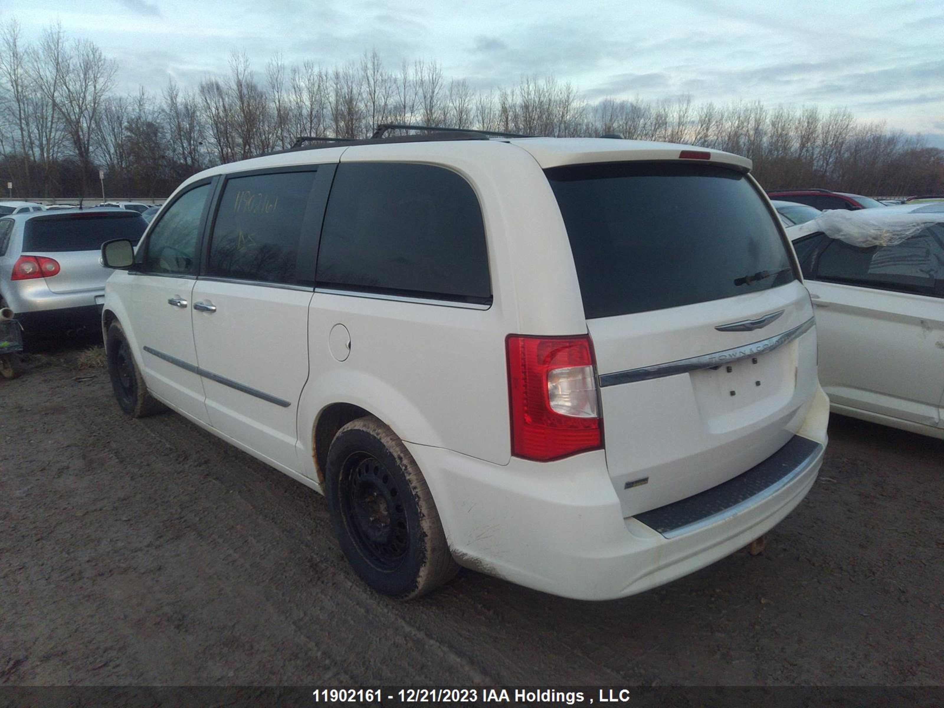 Photo 2 VIN: 2C4RC1CG5ER241644 - CHRYSLER TOWN & COUNTRY 