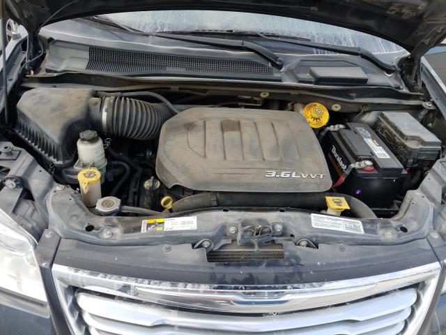 Photo 6 VIN: 2C4RC1CG5ER461382 - CHRYSLER TOWN & COU 