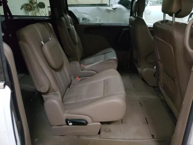 Photo 10 VIN: 2C4RC1CG5FR656030 - CHRYSLER TOWN & COU 