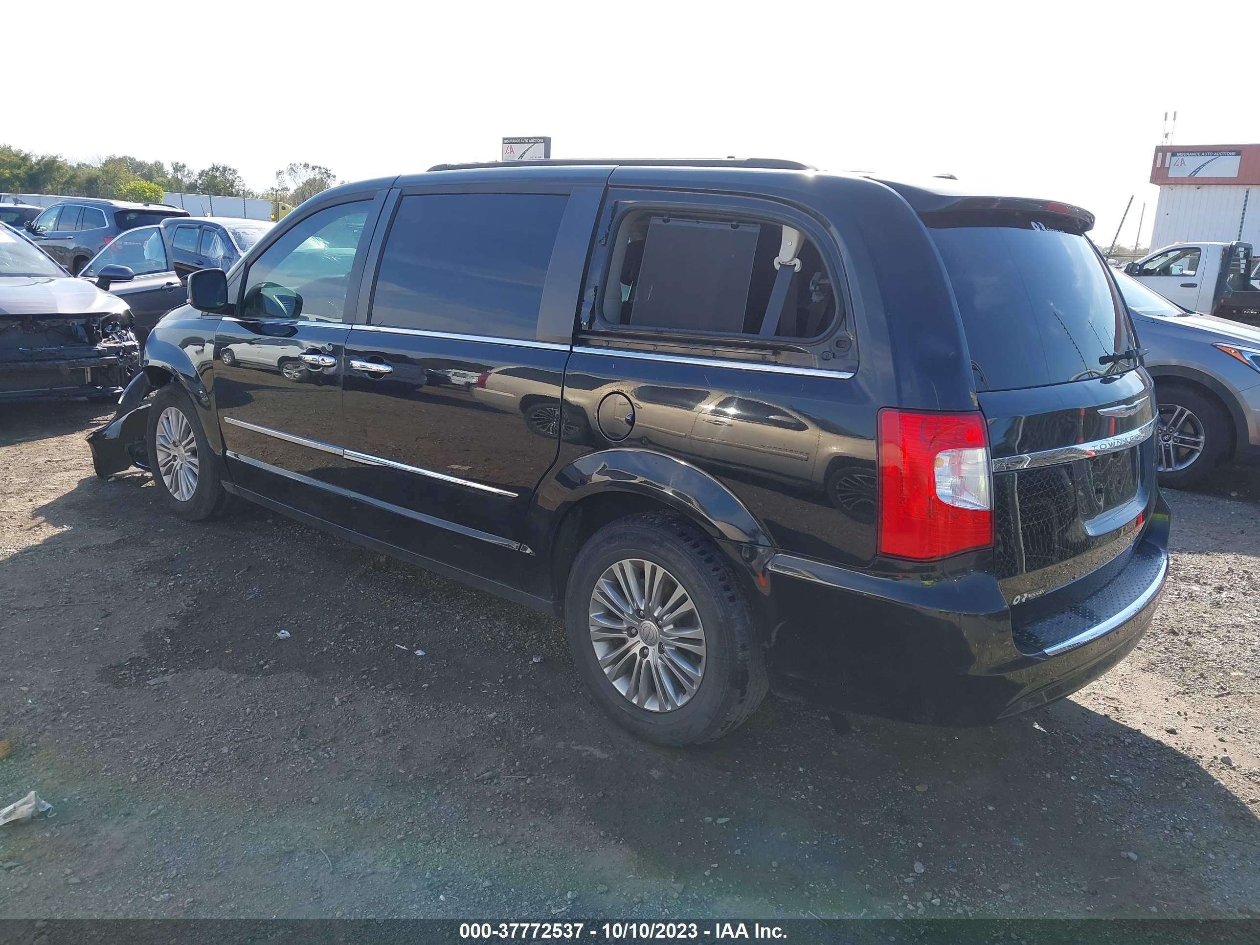 Photo 2 VIN: 2C4RC1CG5GR166222 - CHRYSLER TOWN & COUNTRY 