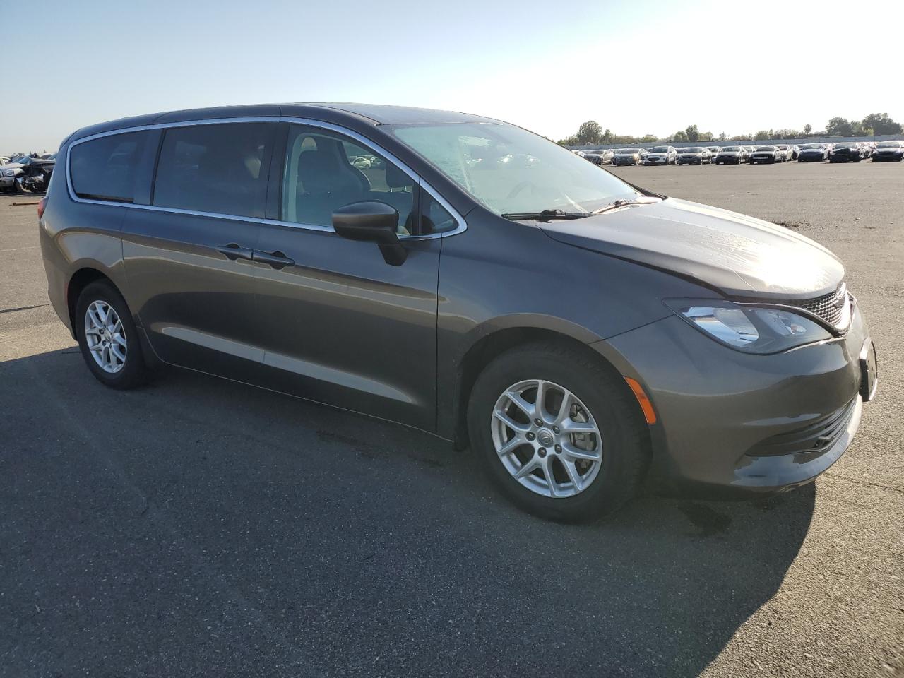 Photo 3 VIN: 2C4RC1CG5KR639061 - CHRYSLER PACIFICA 