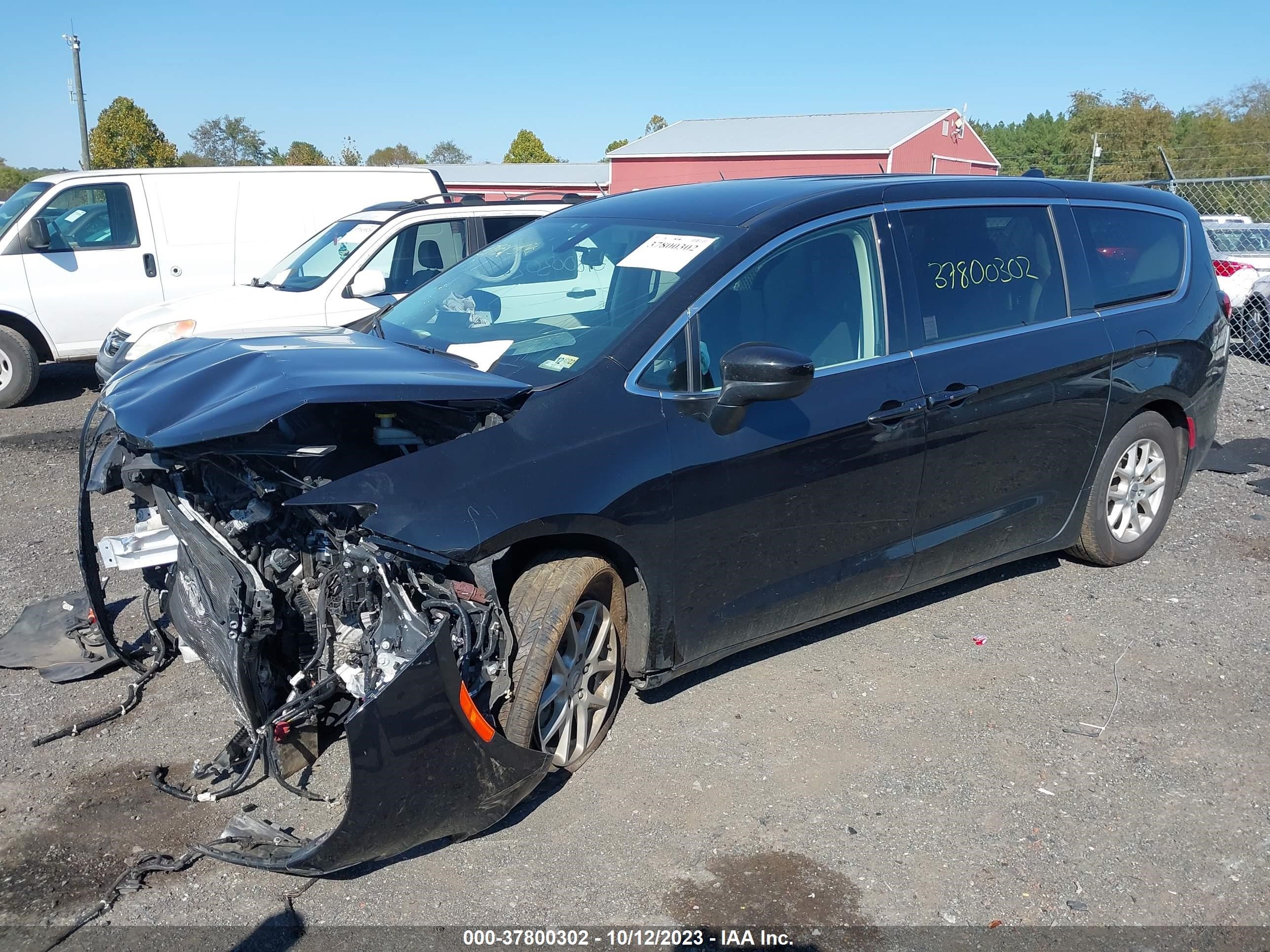 Photo 1 VIN: 2C4RC1CG5NR102954 - CHRYSLER VOYAGER 