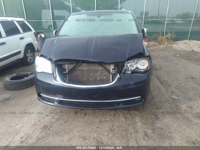 Photo 5 VIN: 2C4RC1CG6CR227782 - CHRYSLER TOWN & COUNTRY 