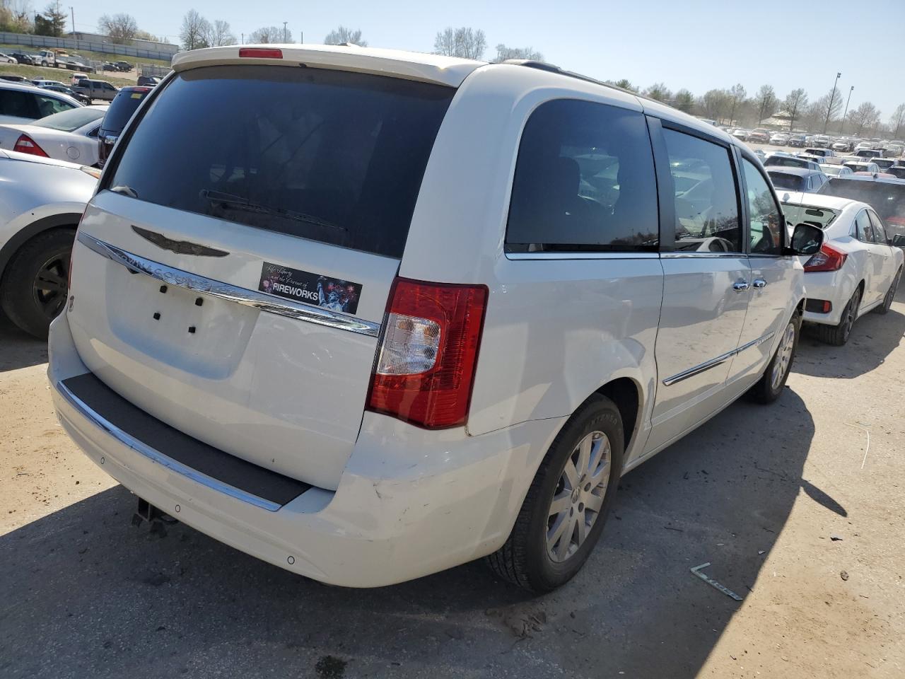 Photo 2 VIN: 2C4RC1CG6CR361143 - CHRYSLER TOWN & COUNTRY 