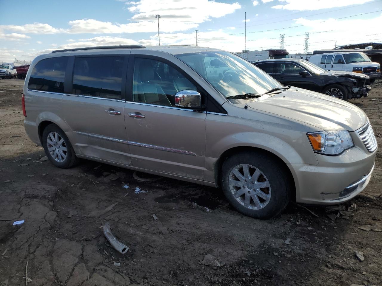 Photo 3 VIN: 2C4RC1CG6CR361885 - CHRYSLER TOWN & COUNTRY 