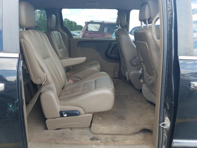 Photo 5 VIN: 2C4RC1CG6CR410762 - CHRYSLER TOWN & COU 