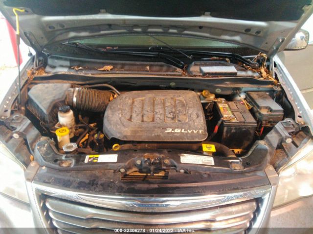 Photo 9 VIN: 2C4RC1CG6DR677885 - CHRYSLER TOWN & COUNTRY 