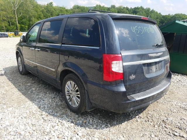 Photo 2 VIN: 2C4RC1CG6DR694282 - CHRYSLER TOWN & COU 