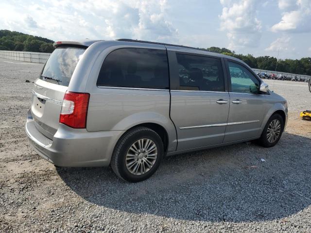 Photo 2 VIN: 2C4RC1CG6DR767702 - CHRYSLER TOWN & COU 