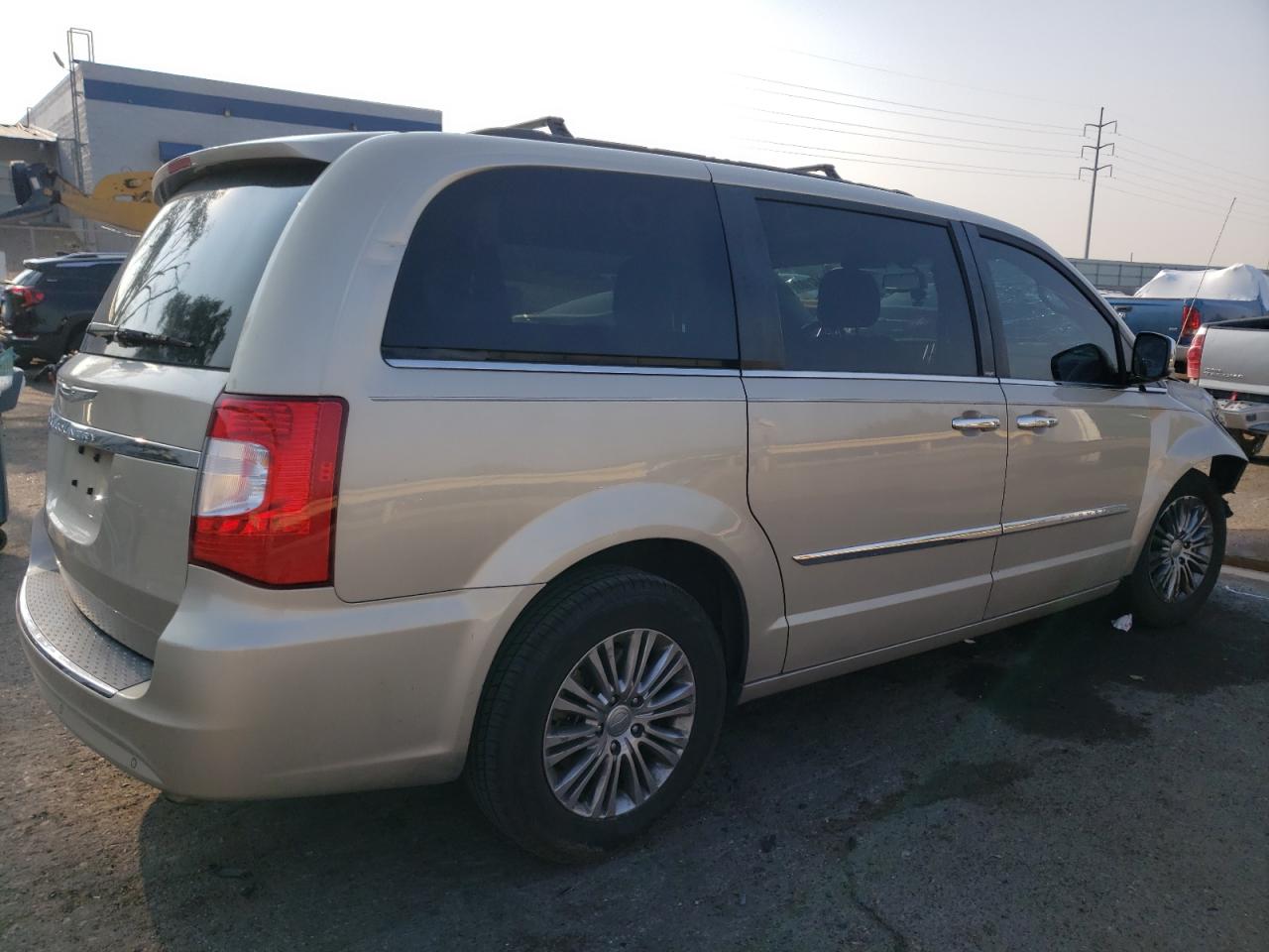 Photo 2 VIN: 2C4RC1CG6ER115891 - CHRYSLER TOWN & COUNTRY 