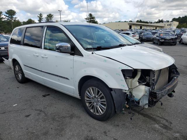 Photo 3 VIN: 2C4RC1CG6ER163990 - CHRYSLER TOWN & COU 