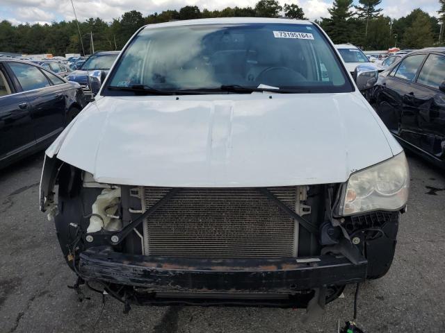 Photo 4 VIN: 2C4RC1CG6ER163990 - CHRYSLER TOWN & COU 