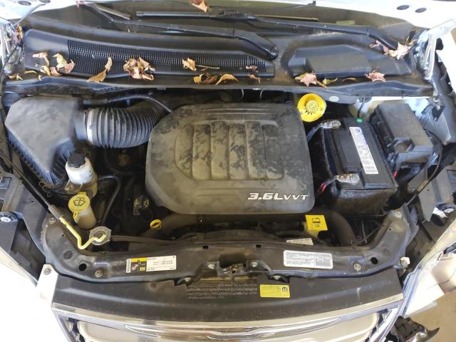 Photo 11 VIN: 2C4RC1CG6ER338643 - CHRYSLER TOWN & COU 