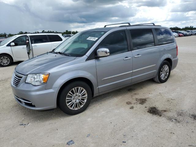 Photo 0 VIN: 2C4RC1CG6FR532106 - CHRYSLER TOWN & COU 