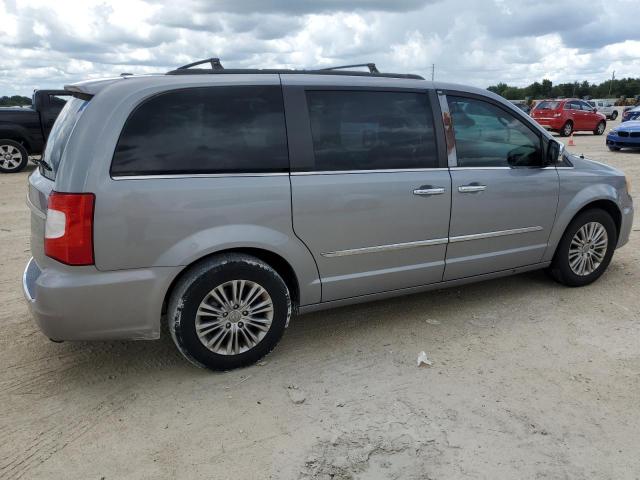 Photo 2 VIN: 2C4RC1CG6FR532106 - CHRYSLER TOWN & COU 