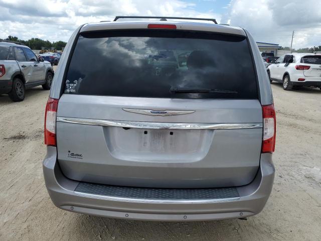 Photo 5 VIN: 2C4RC1CG6FR532106 - CHRYSLER TOWN & COU 