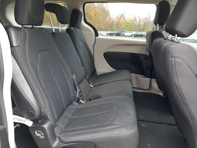 Photo 10 VIN: 2C4RC1CG6JR257667 - CHRYSLER PACIFICA 