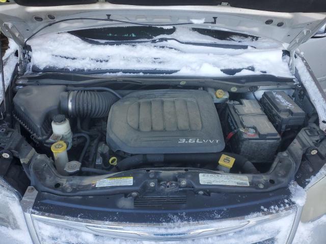 Photo 11 VIN: 2C4RC1CG7CR227757 - CHRYSLER TOWN & COU 