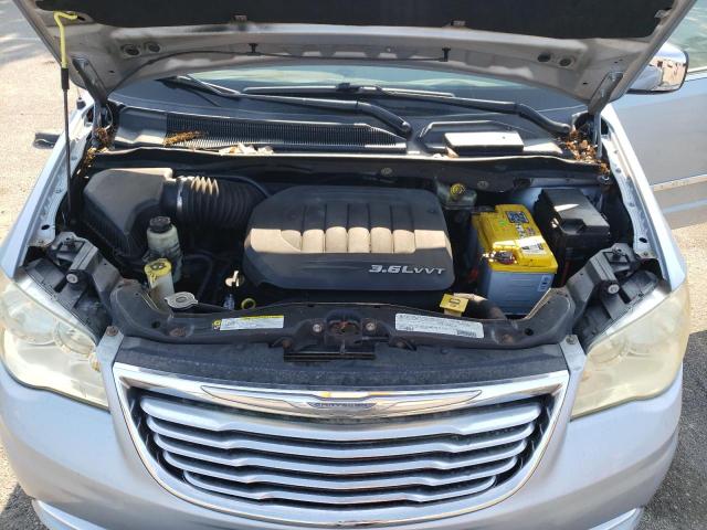 Photo 11 VIN: 2C4RC1CG7CR328622 - CHRYSLER TOWN & COU 